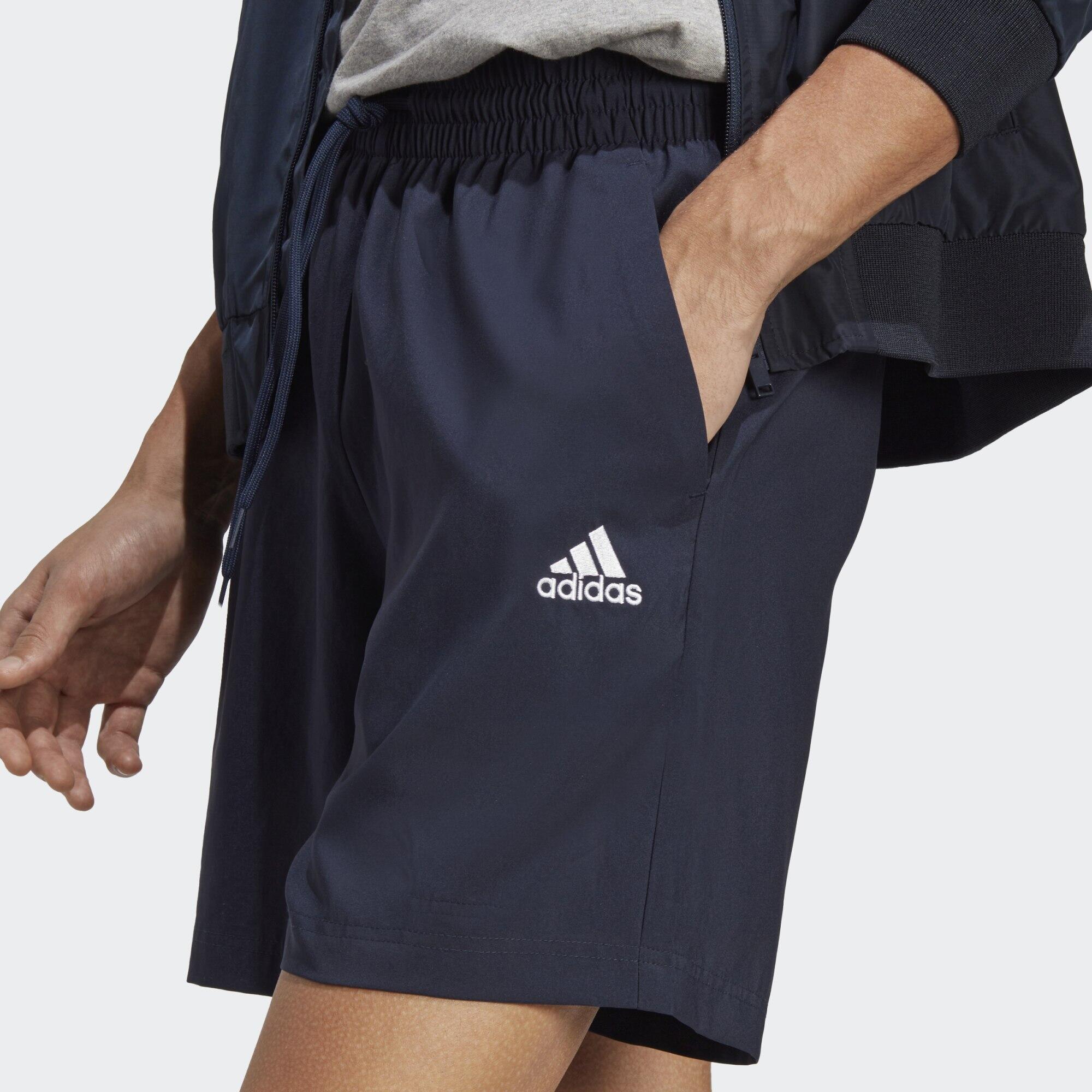 AEROREADY Essentials Chelsea Small Logo Shorts 4/5