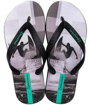 Ipanema Classic X Kinder Flip-Flops