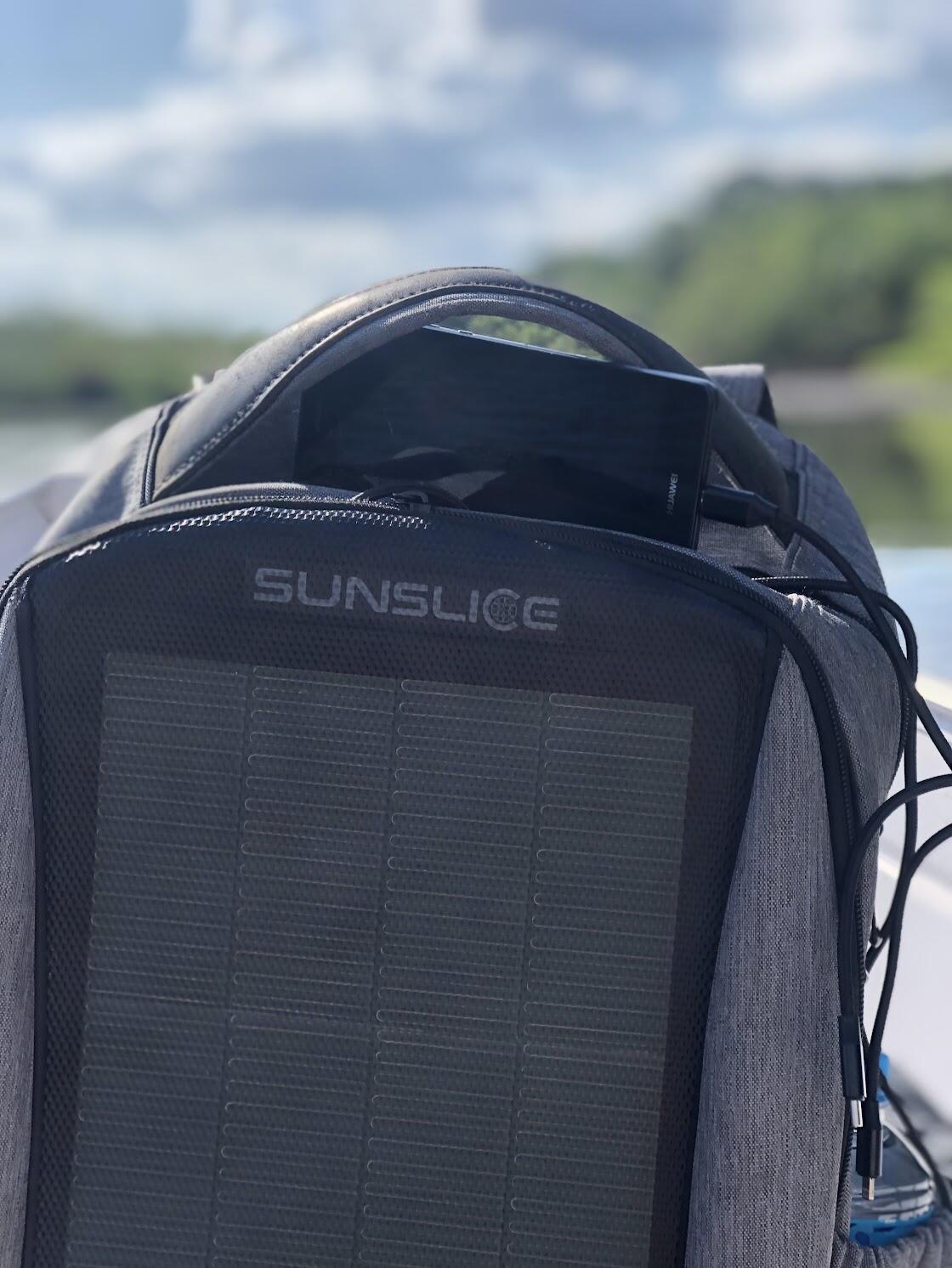 Sunslice "Zenith" Solar-Rucksack mit 8W Batterieladegerät 2/7