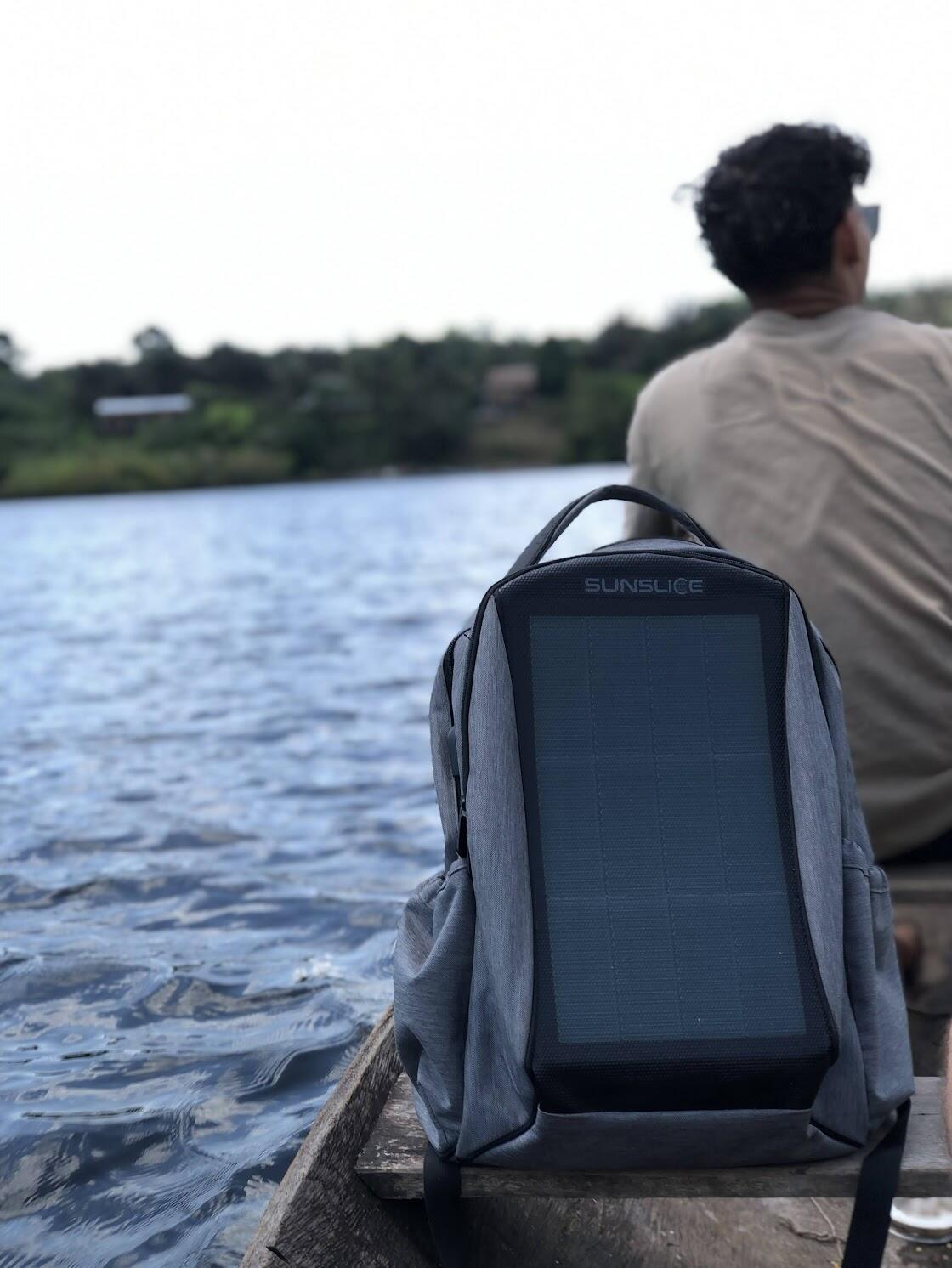 Sunslice "Zenith" Solar-Rucksack mit 8W Batterieladegerät 3/7