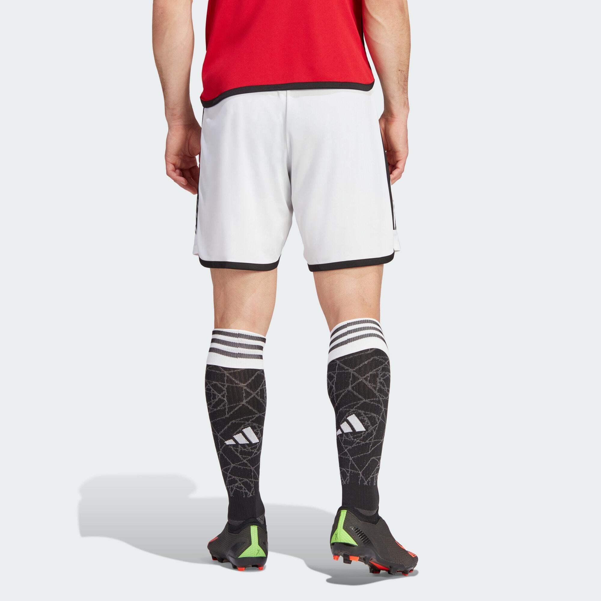 Manchester United 23/24 Home Shorts 3/5