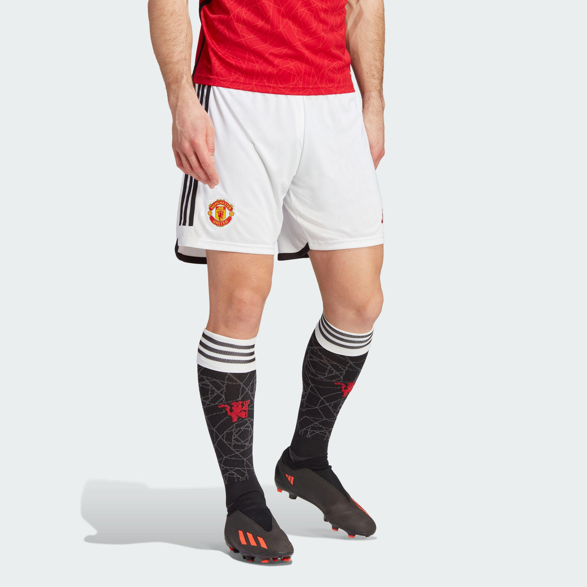 Manchester United 23/24 Home Shorts 1/5