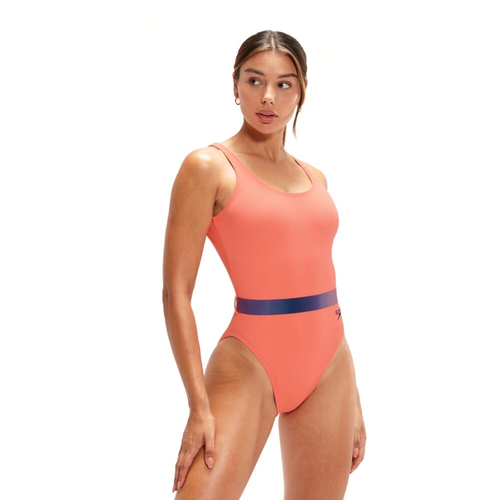 Fato de banho com cinto e costas em U profundo para mulher