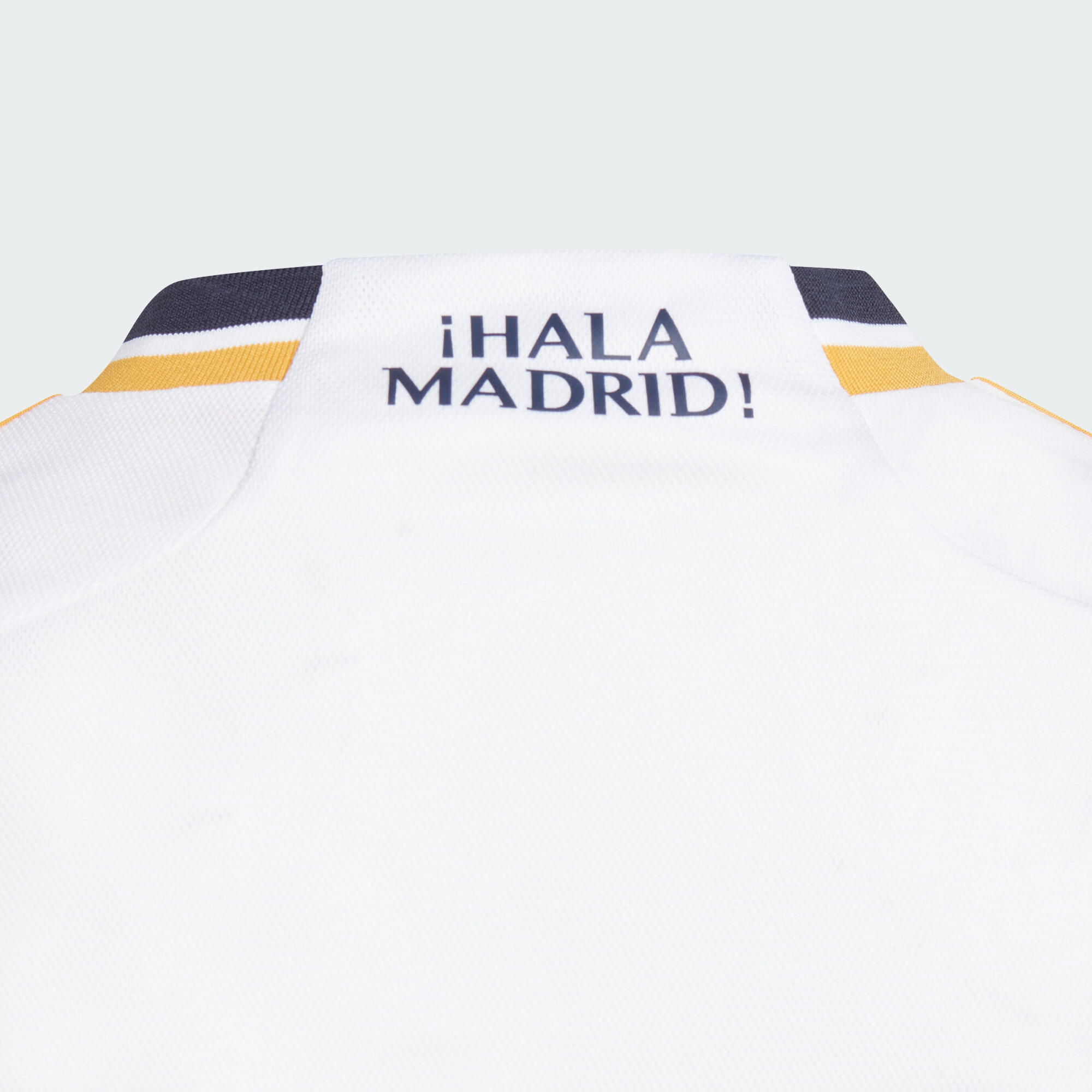 Real Madrid 23/24 Home Mini Kit 6/6