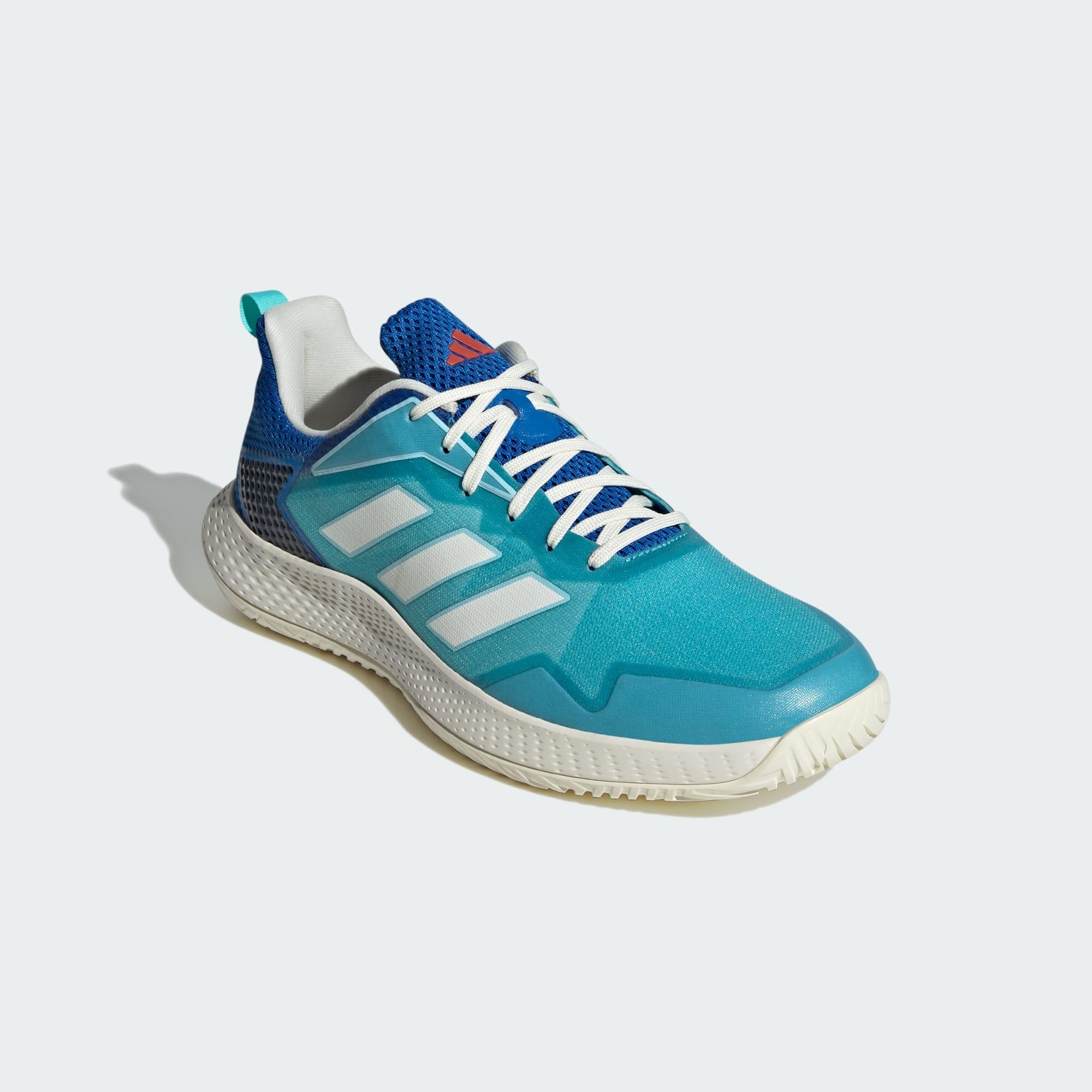 Defiant Speed tennis shoe