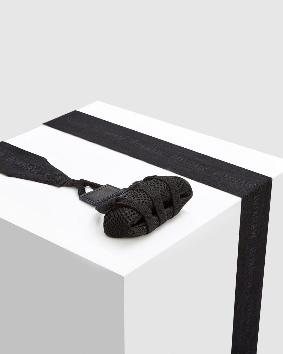 BOXRAW Knuckle Guard - Black 2/7