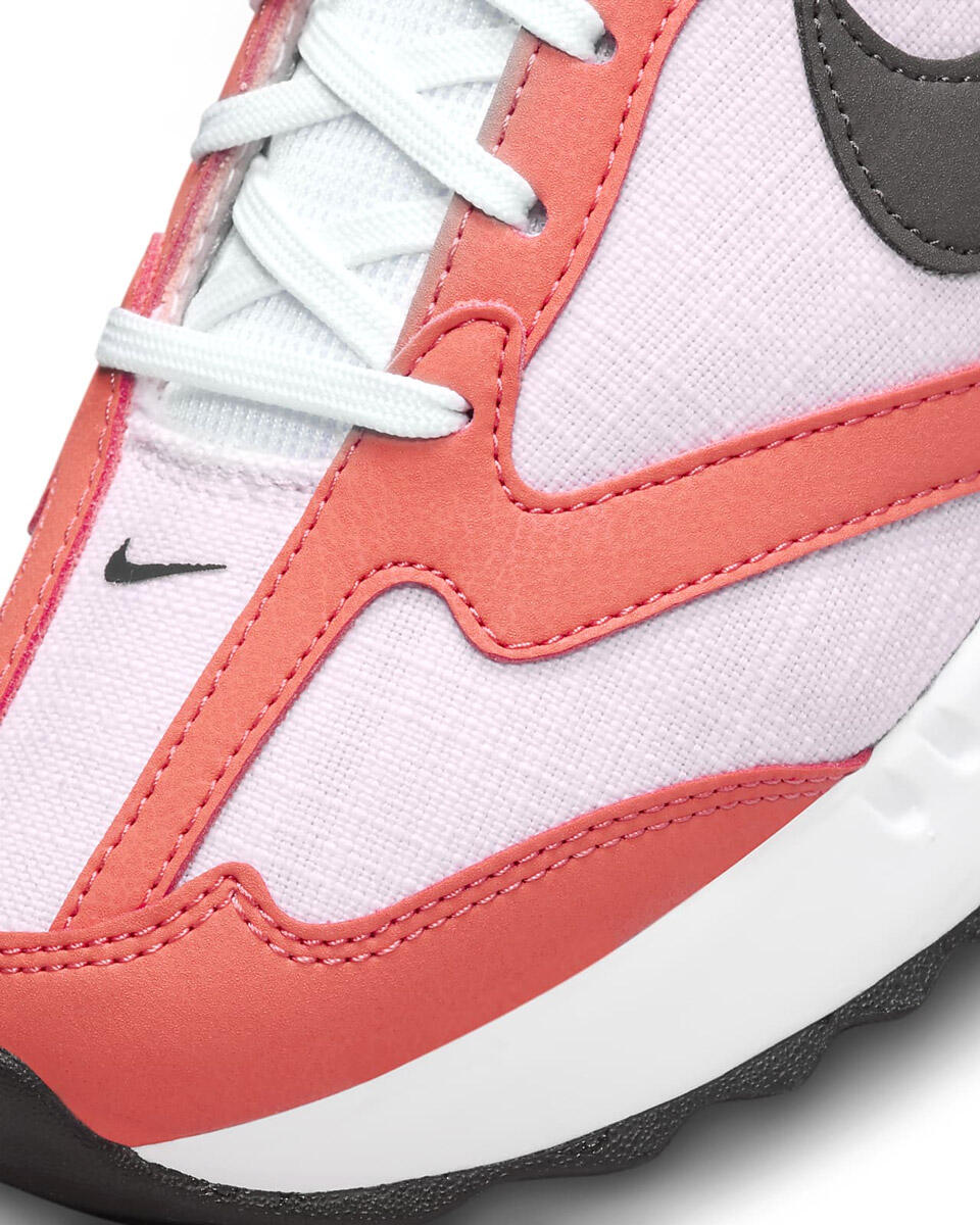 Baskets Nike Modèle Wmns Air Max Dawn Couleur Orange 2/5