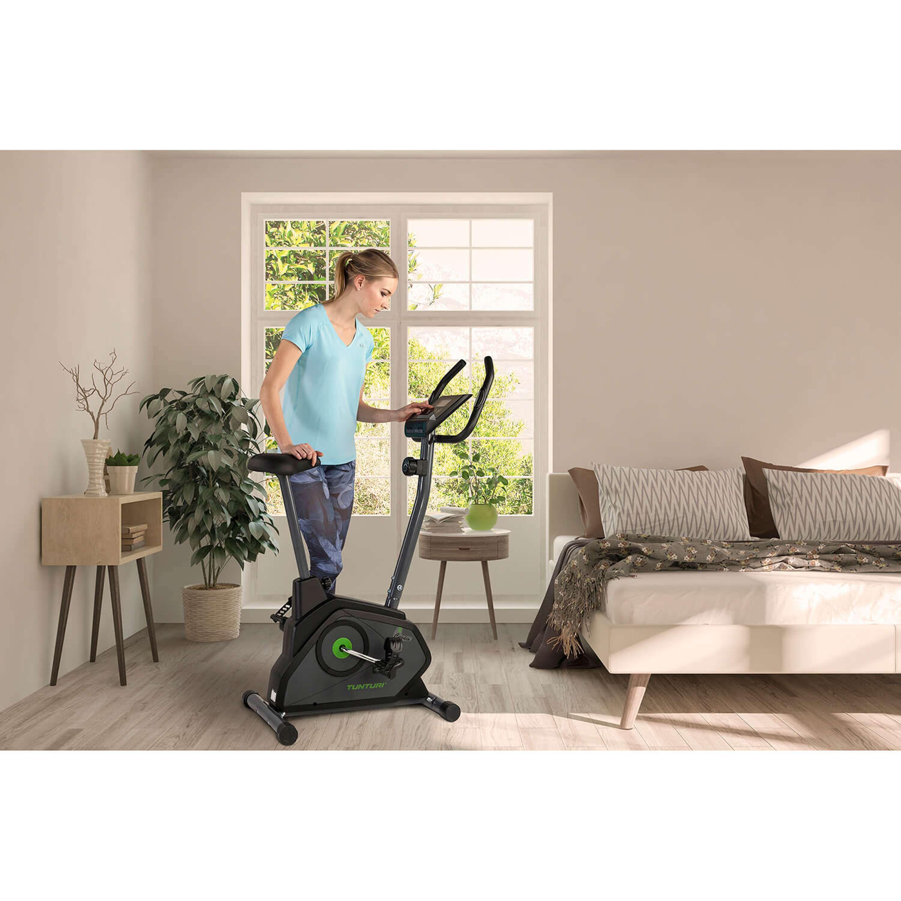 Hometrainer - 8 weerstandsniveaus - Transportwielen - Cardio Fit B30 2/8