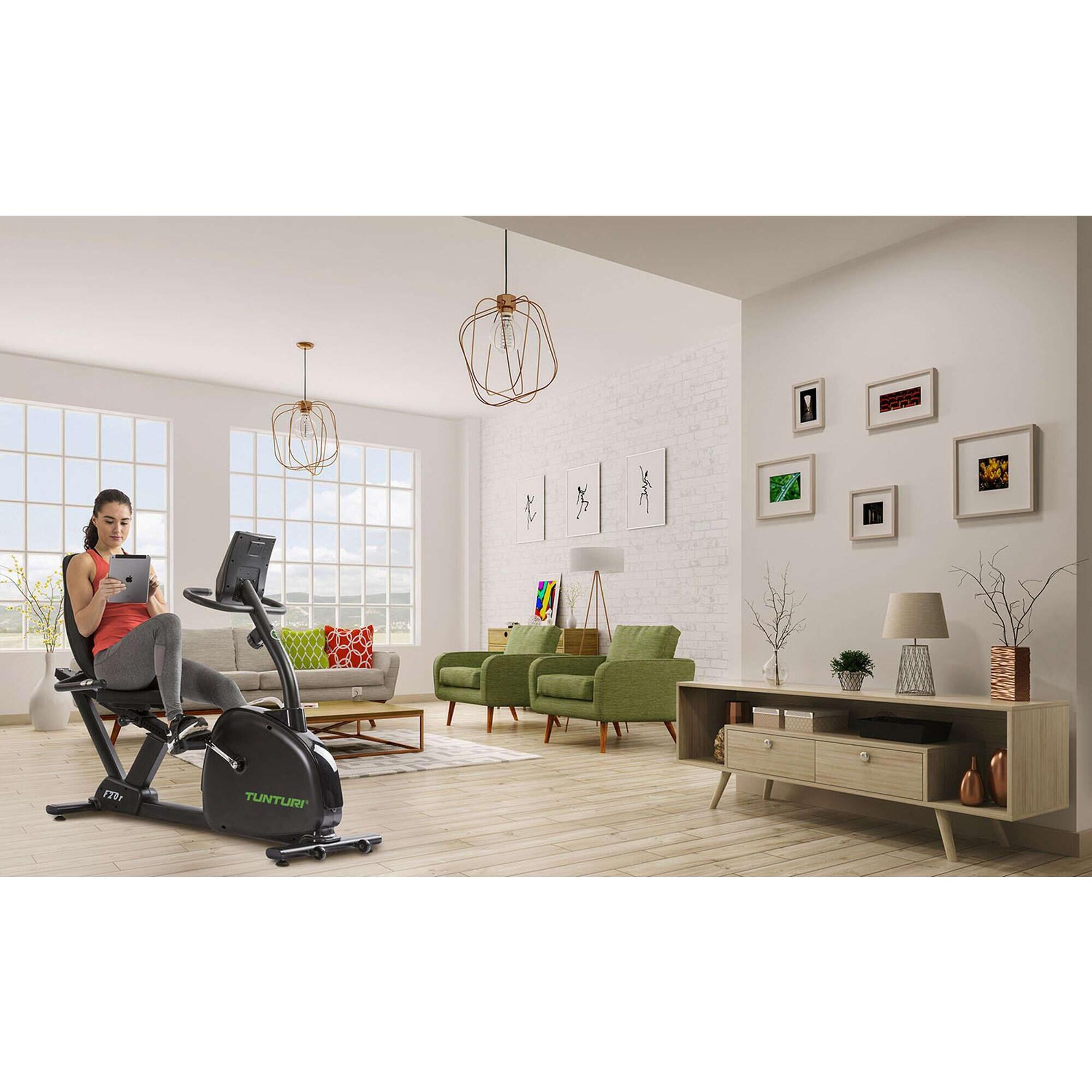 Recumbent bike Tunturi Competence F20R