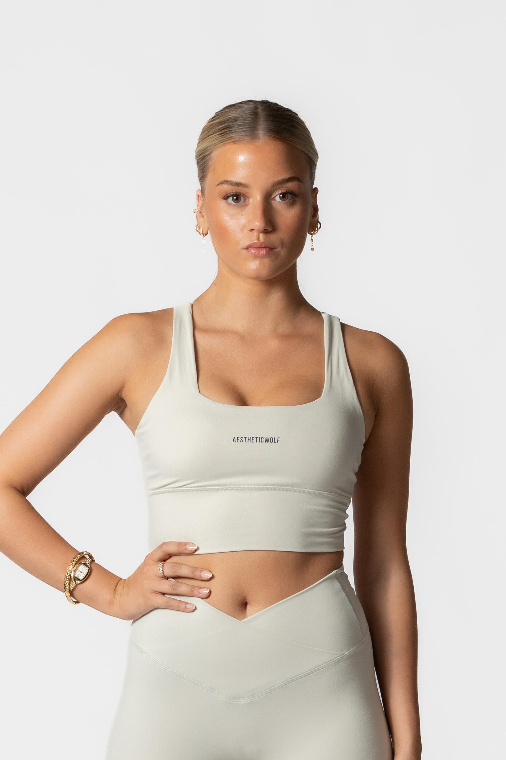 AESTHETIC WOLF Cross Back Sport-BH Fitness Creme