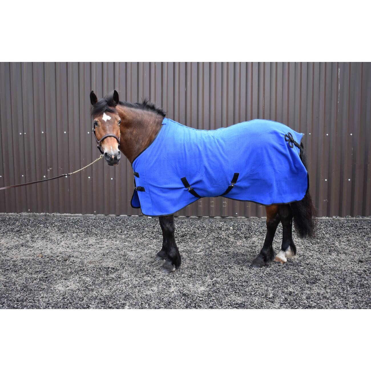 R373 Bilbao Bonded Fleece Rug 3/3