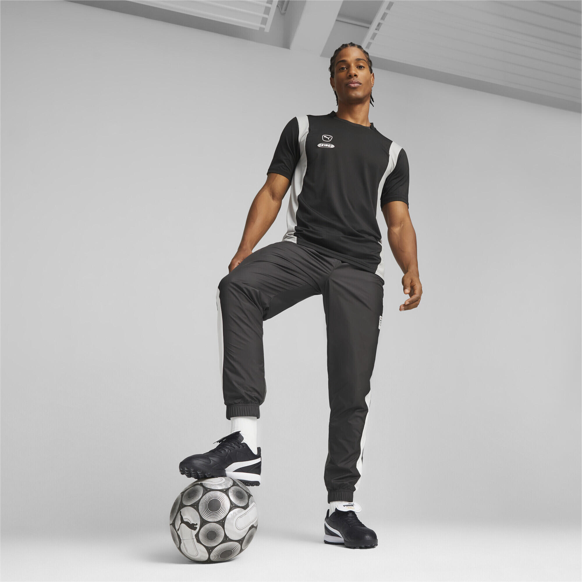 Chaussures de football KING TOP TT PUMA Black White Gold 3/7