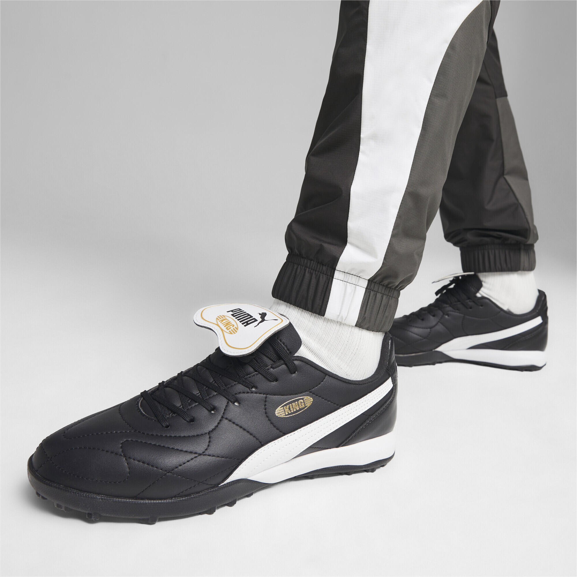 Chaussures de football KING TOP TT PUMA Black White Gold 2/7