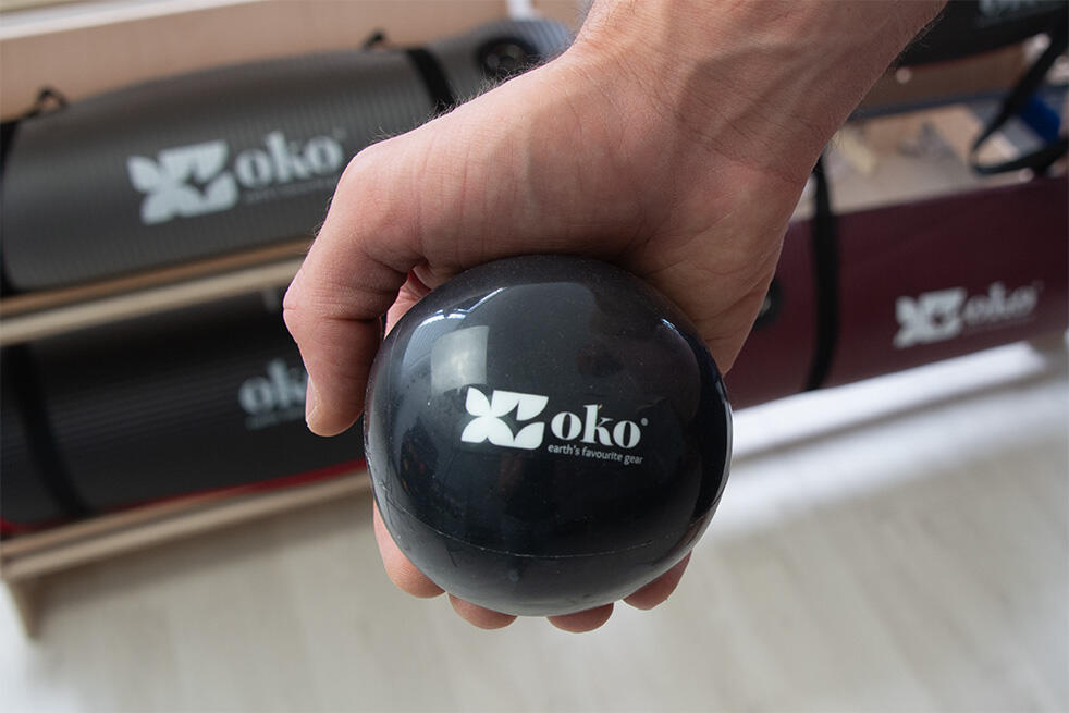 PVC-Ball mit Gewichten OKO - Gewicht nach Wahl 6/7
