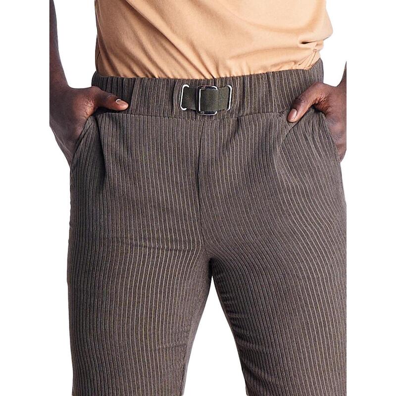 Calças masculinas de veludo neutro com costela elástica