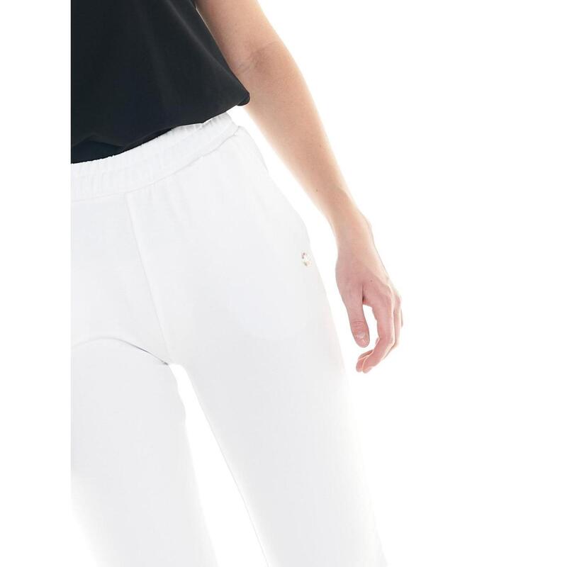 Pantaloni de bază pentru femei