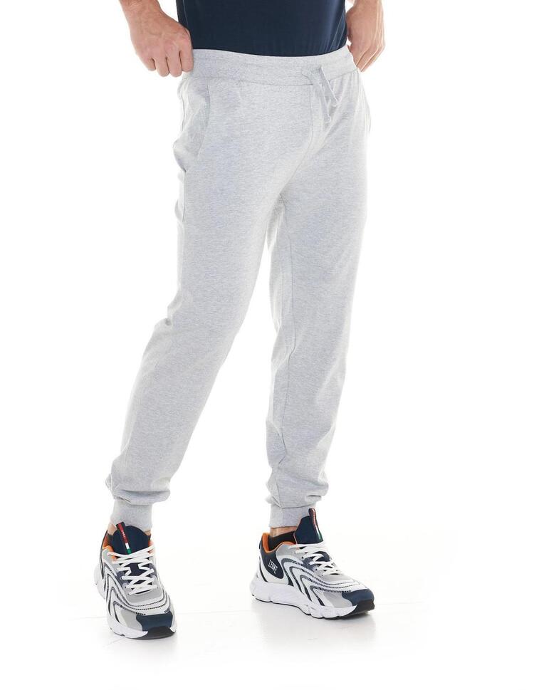 Męskie spodnie sportowe z małym logo