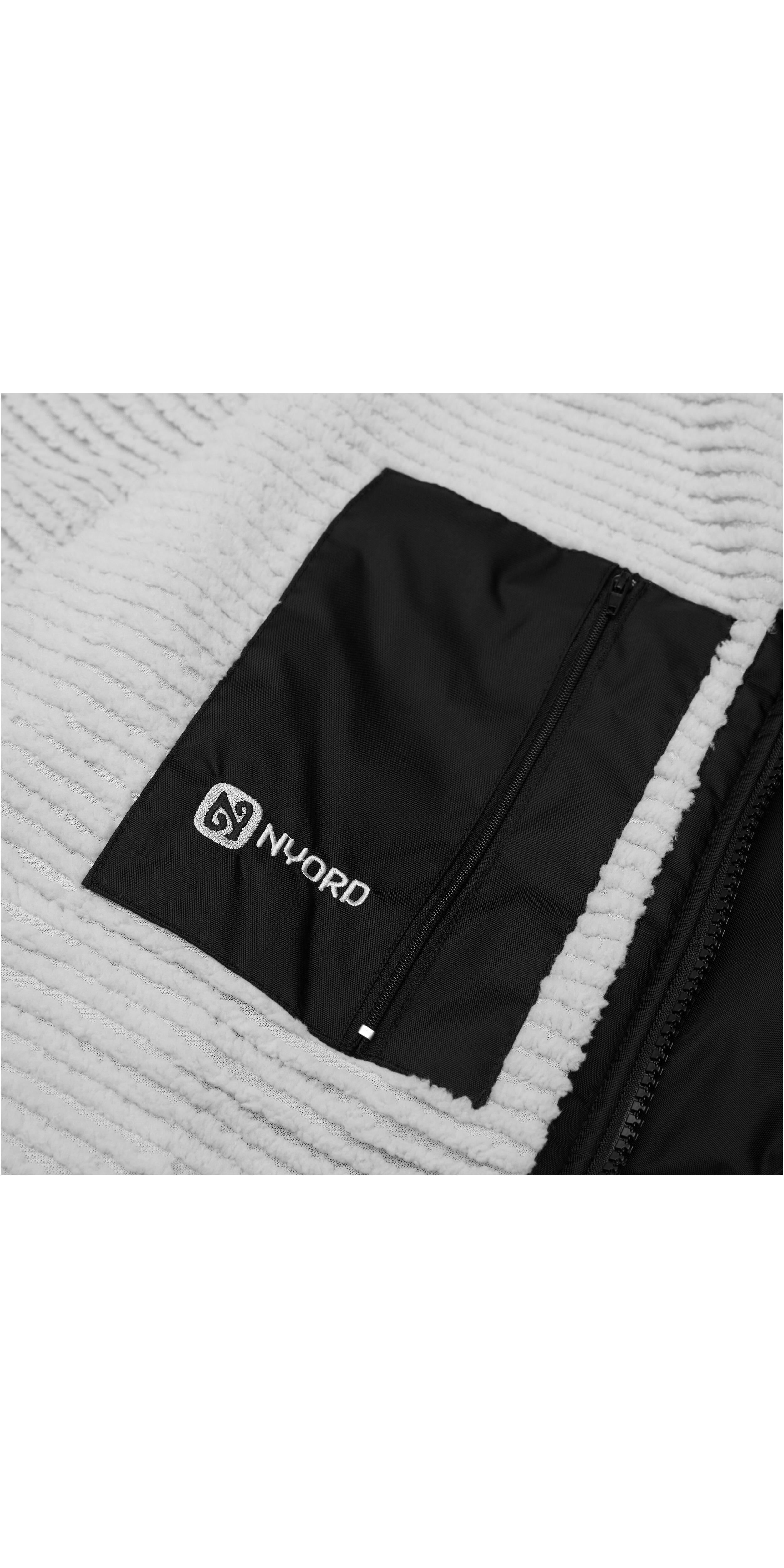 Adult 2025 Primaloft® Outdoor Changing Robe 7/7