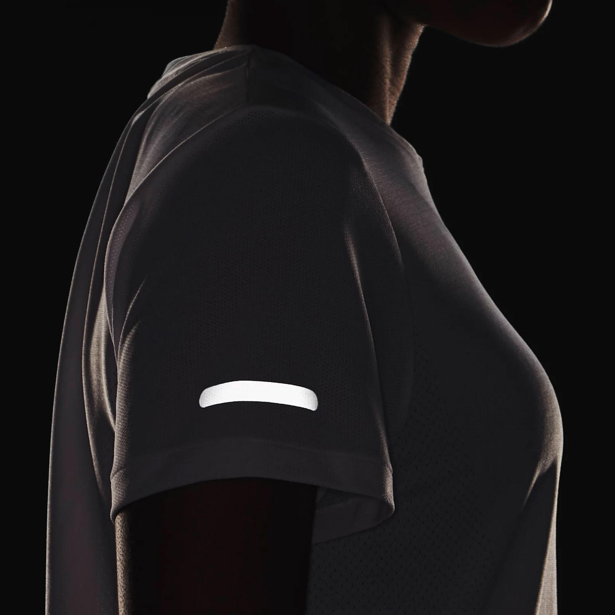 T-shirt de course à pied Under Armour Seamless Stride pour femmes 4/5