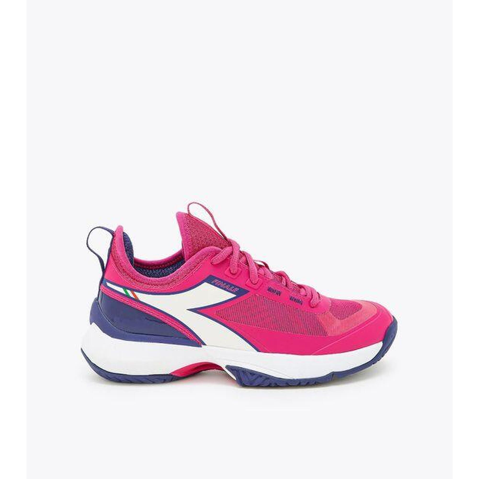 DIADORA picture