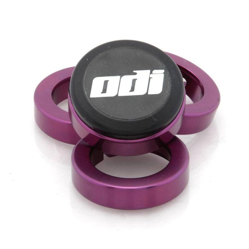 Poignées Odi Lock-on (x4) web only                   2 modèles disponibles 3027€    ODI Poignées Odi Lock-on (x4)Vendu exclusivement en ligne   