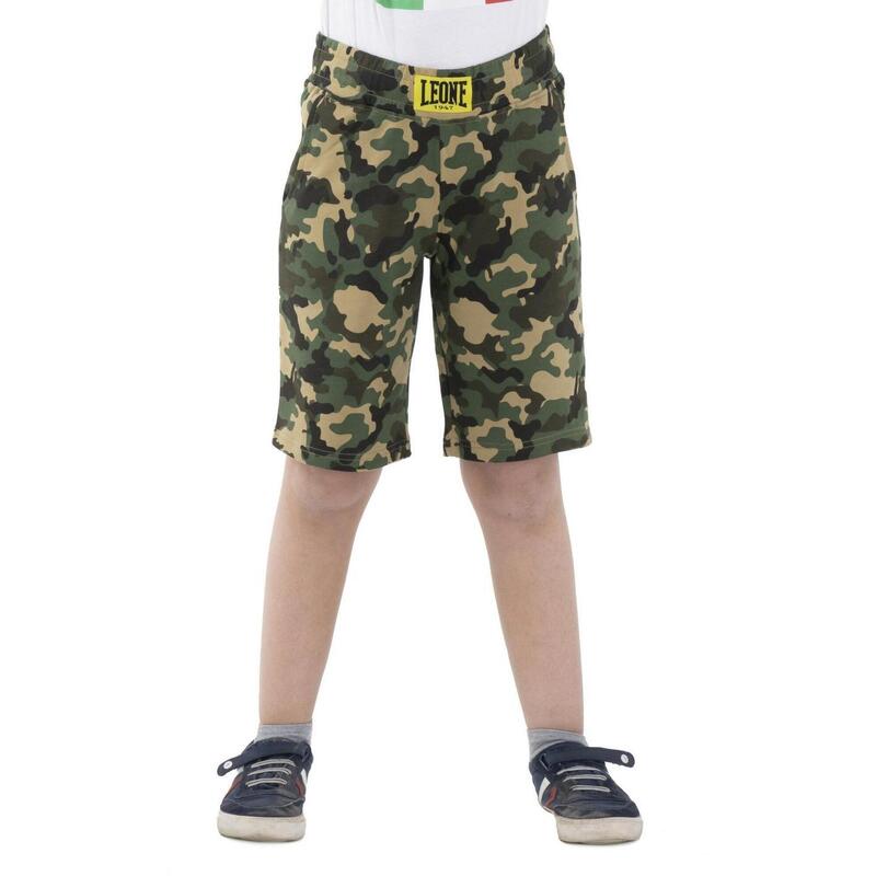 Shorts de camuflaje llamativos para niños