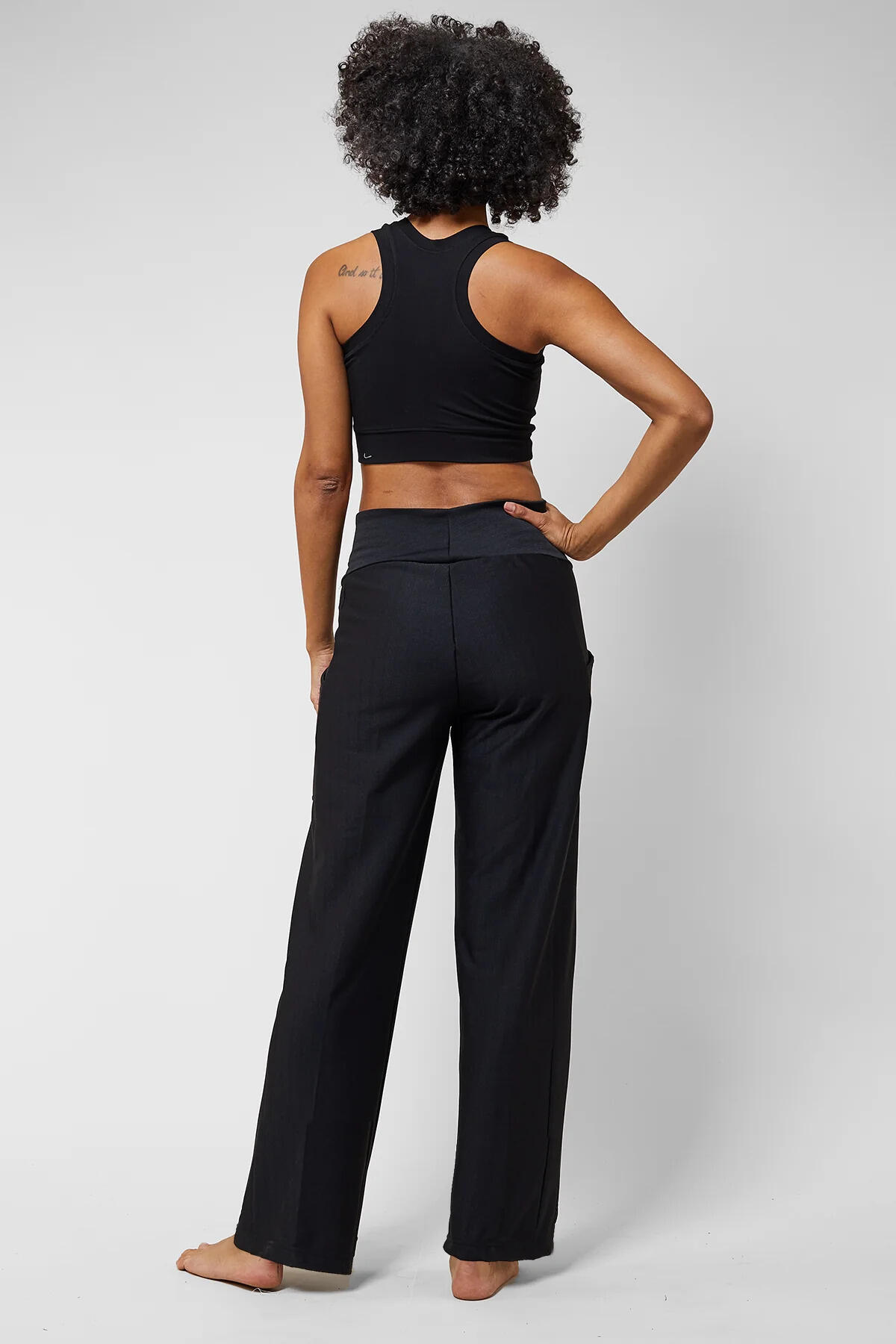 Lightweight Yoga Loose Side Pockets Pant Black 4/5