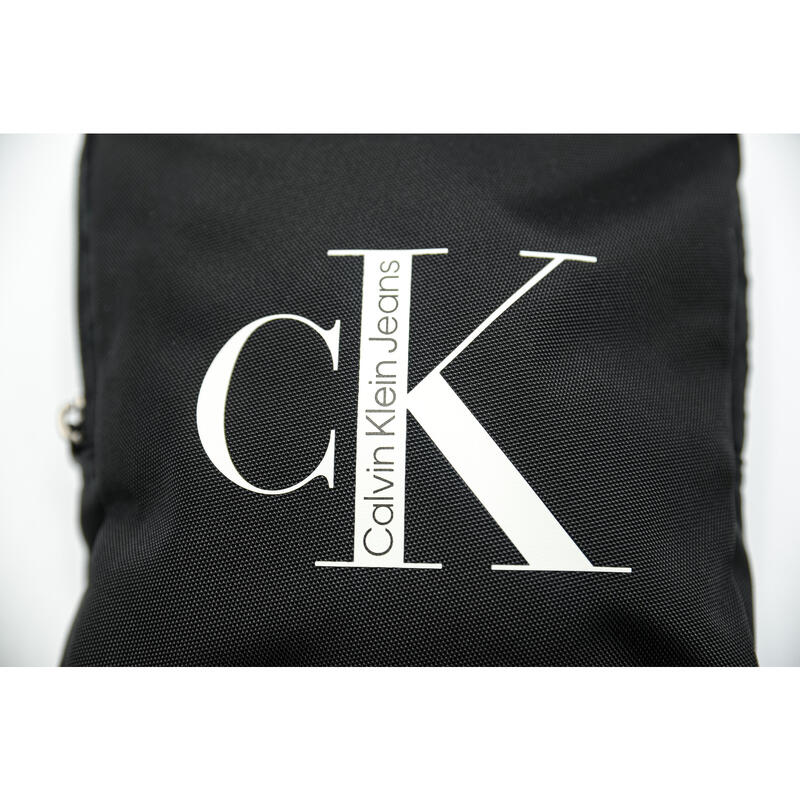Borseta barbati Calvin Klein Recycled Crossbody Bag, Negru