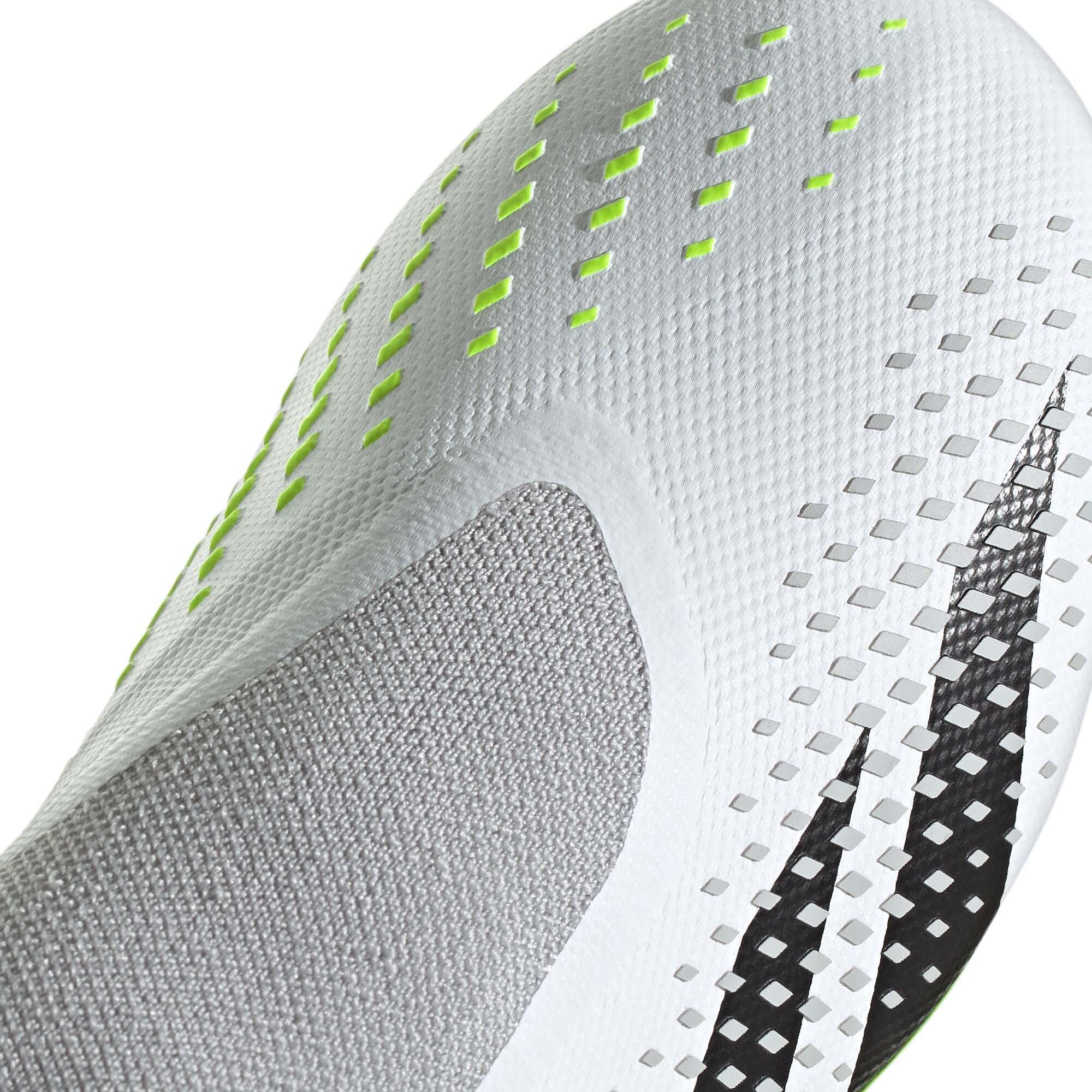 Chuteiras Adidas modelo GZ0021 para homem 5/7
