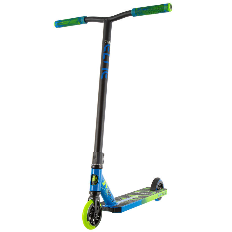 Stunt Scooter Freestyle Roller MGP Madd Gear Carve Elite blau / grün