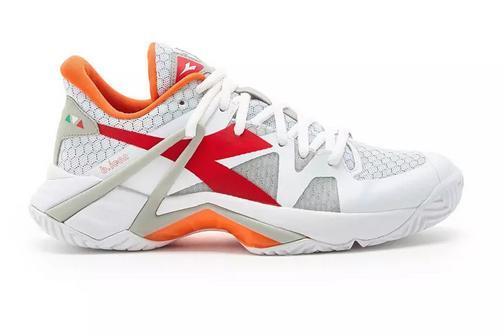 DIADORA picture