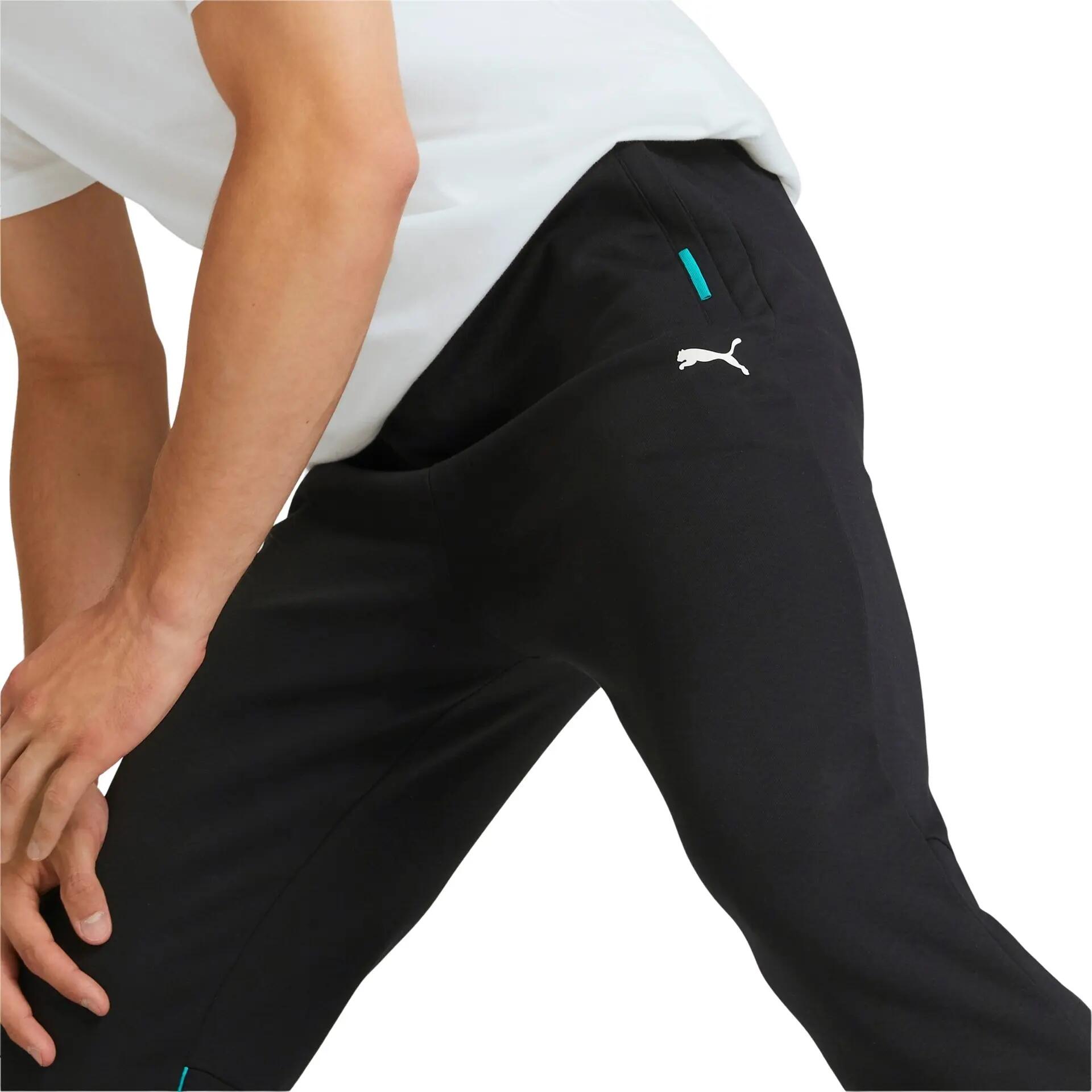 Jogging Mercedes AMG Petronas Formula One 4/4