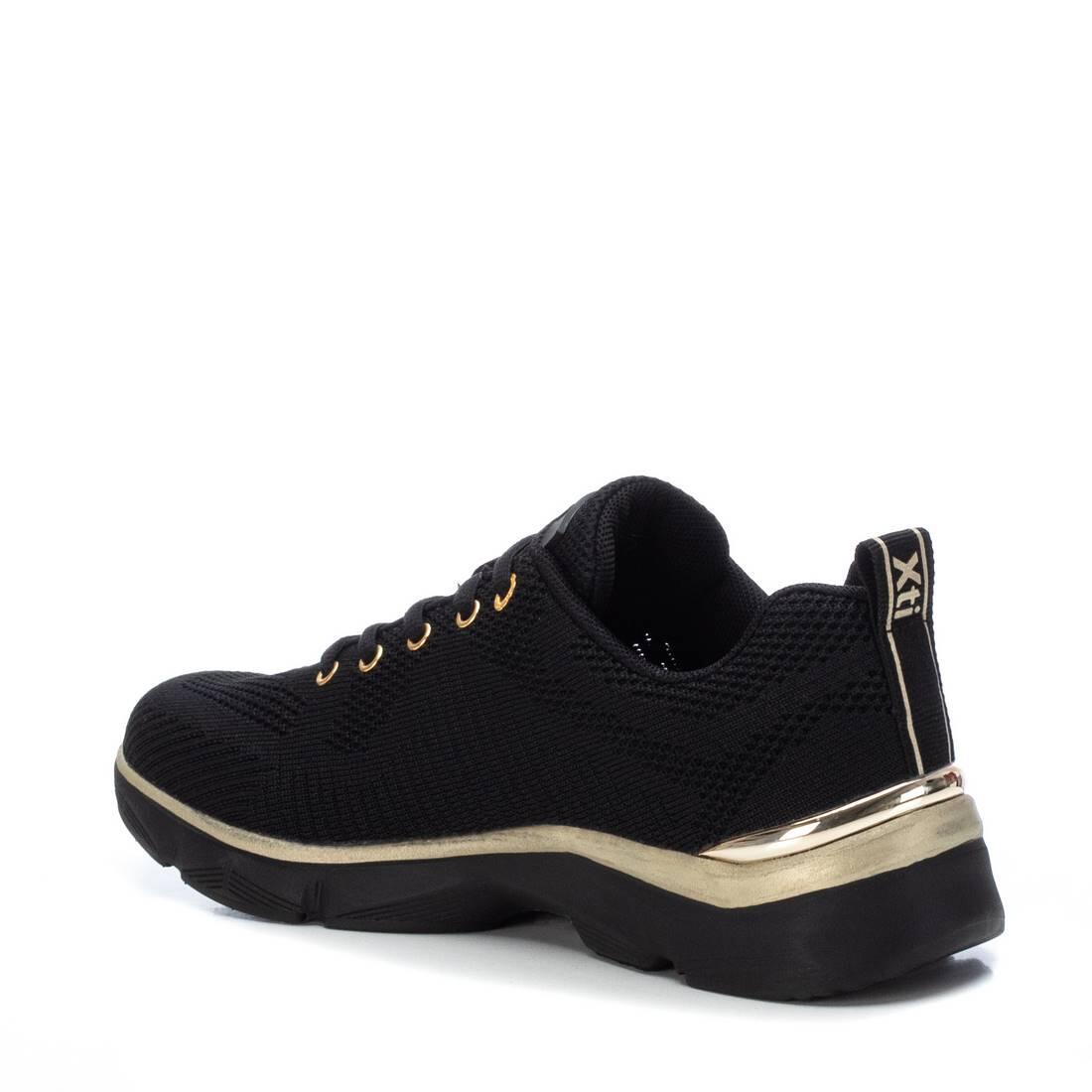 Zapatilla De Mujer Xti 141513 Negro 4/6