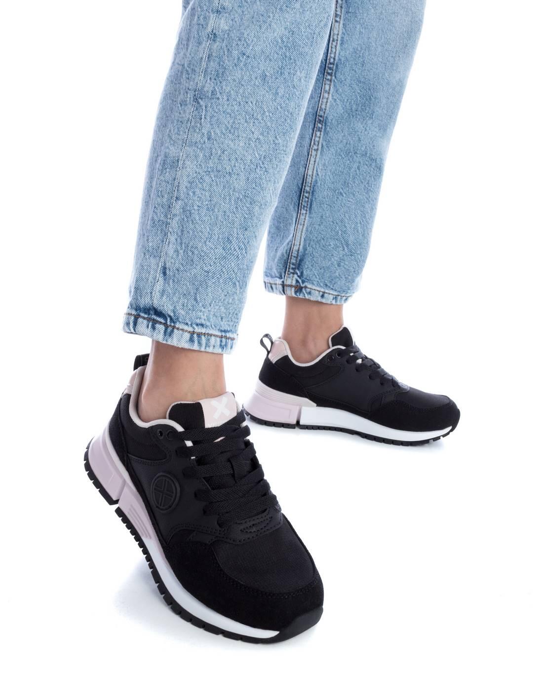 Zapatilla De Mujer Xti 141929 Negro 2/6