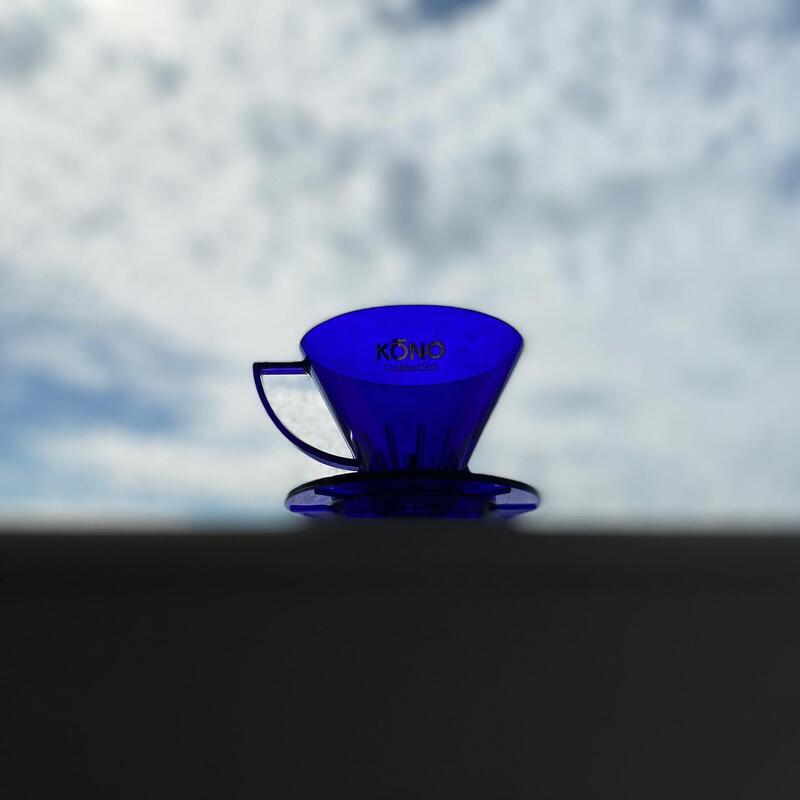 KōNO 2-cup Conical Dripper - Clear Indigo Blue