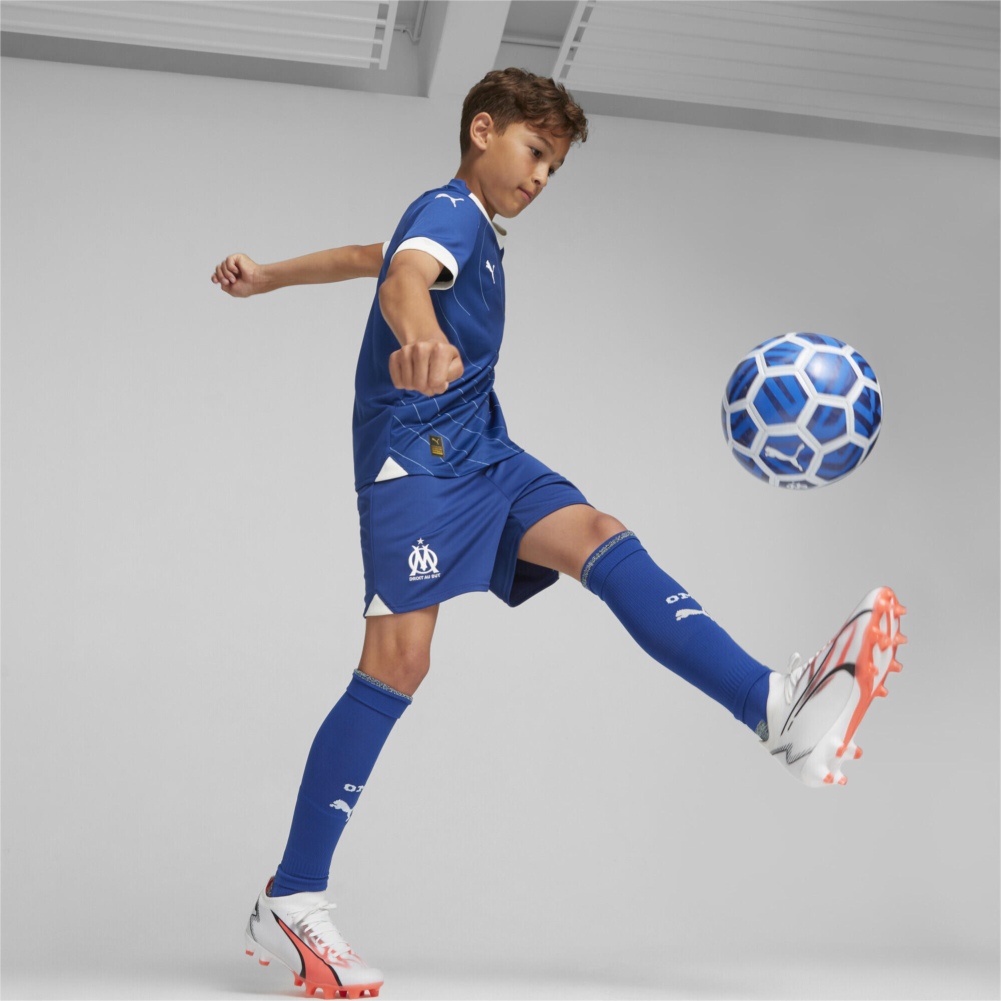 Short 23/24 Olympique de Marseille Enfant et Adolescent PUMA 4/6