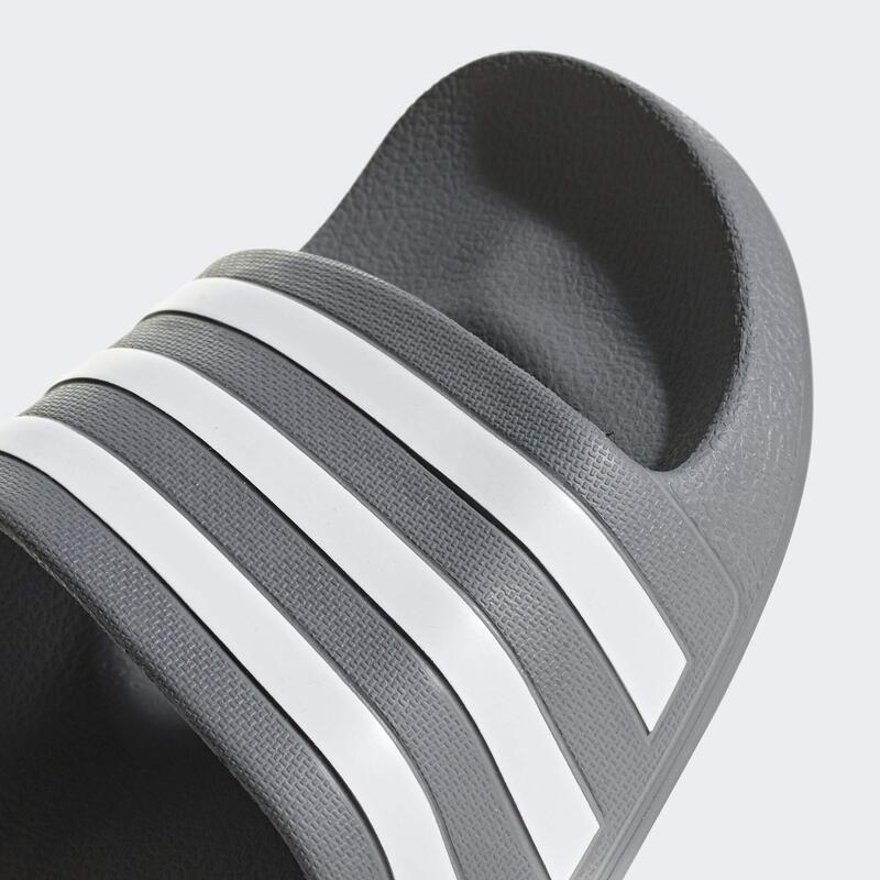 Sandale adidas Adilette Aqua gri confortabile
