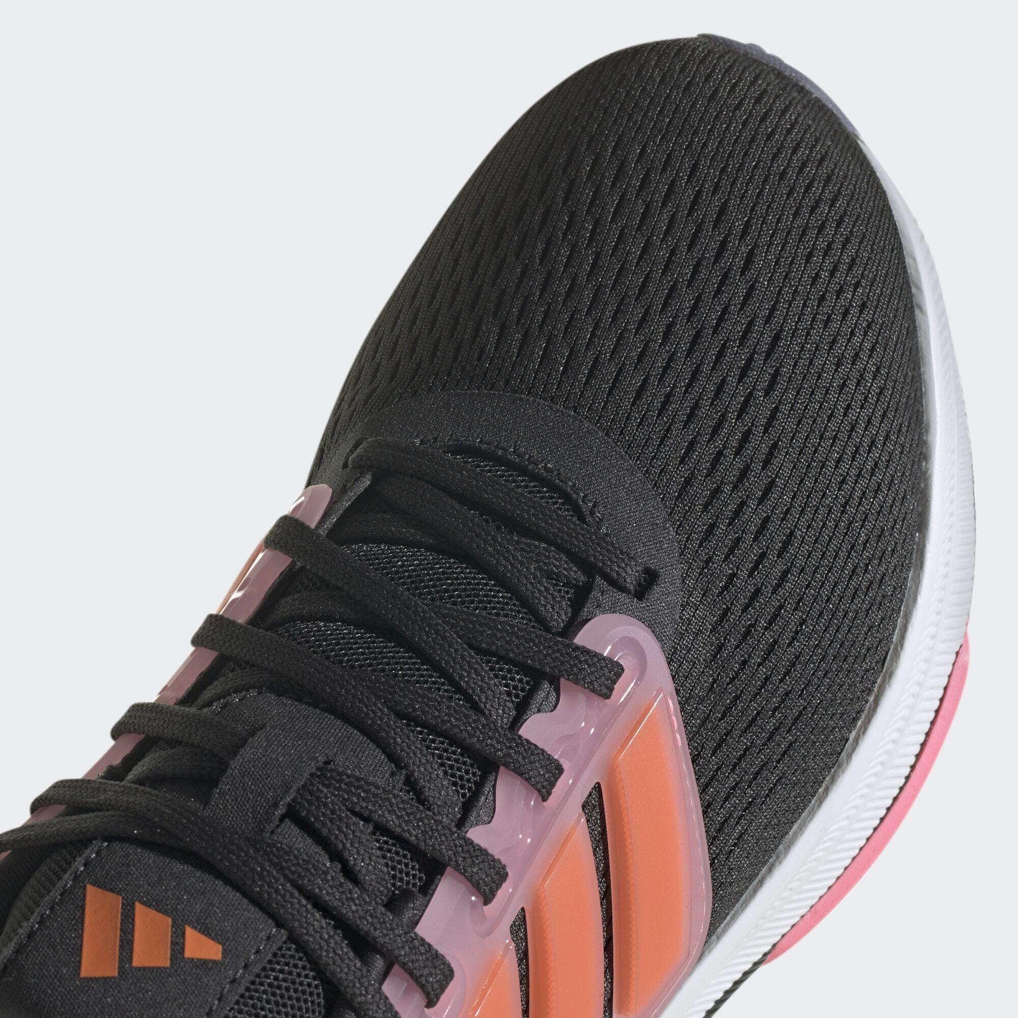 Zapatilla Ultrabounce 6/7