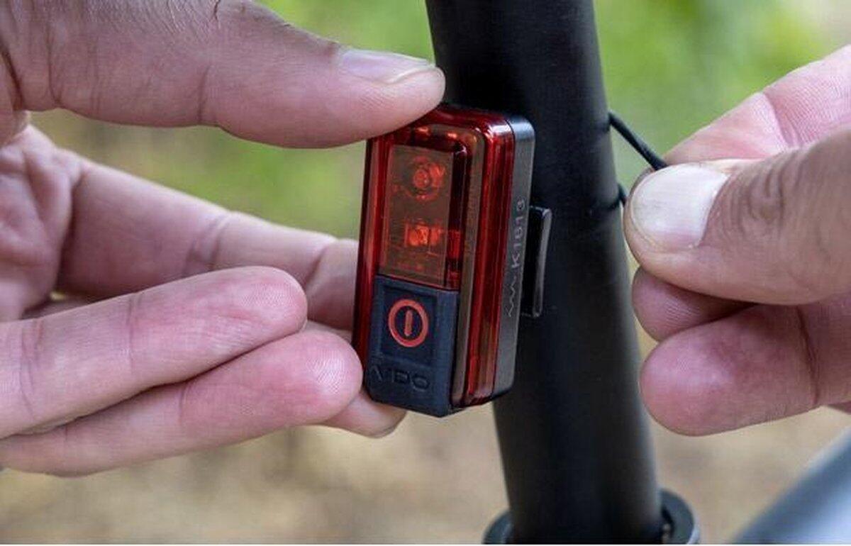 VDO Eco Light Red Rl plus USB Batter 4/6