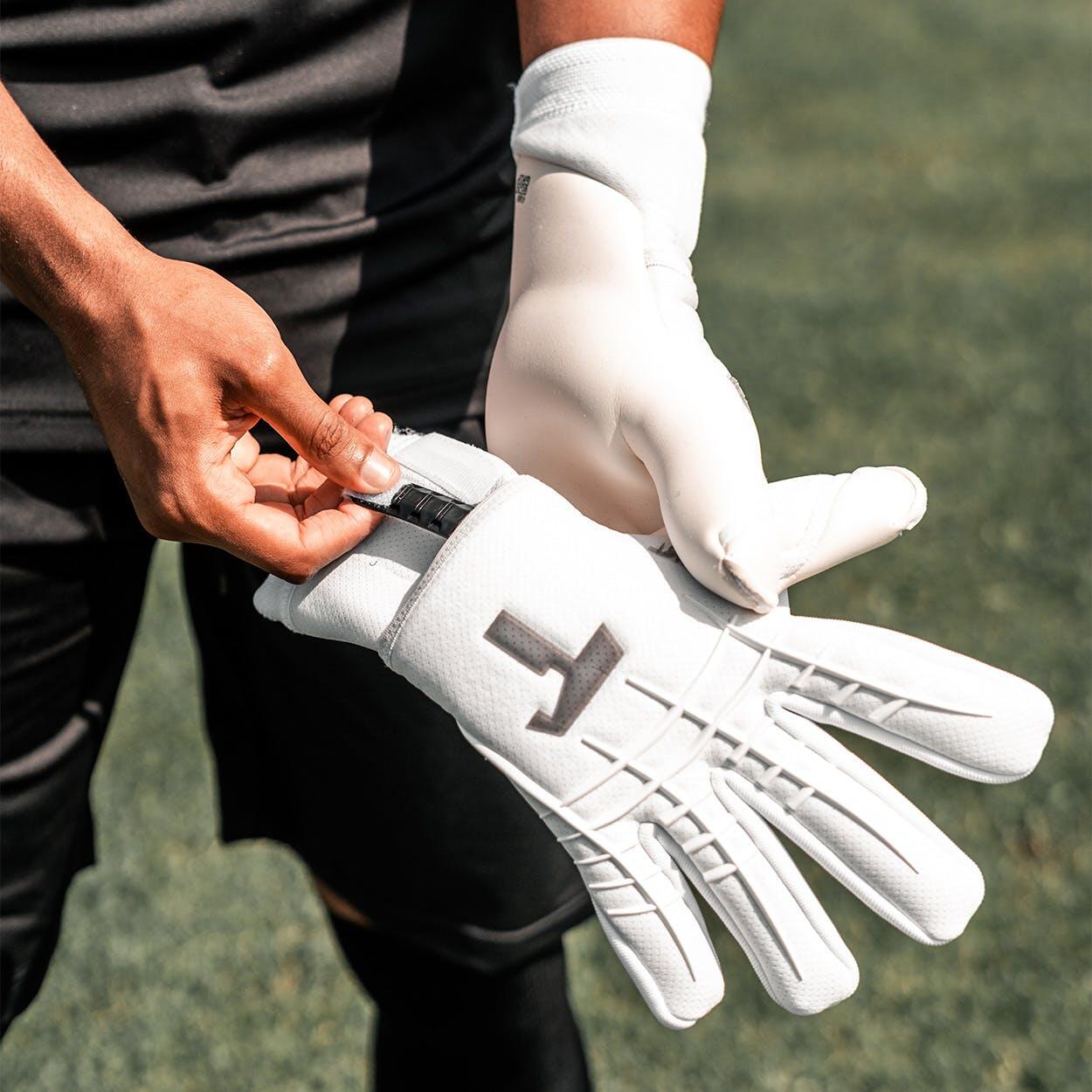 Keepershandschoenen voetbal volwassenen White Beast 3.0 met Fingersave 5/6