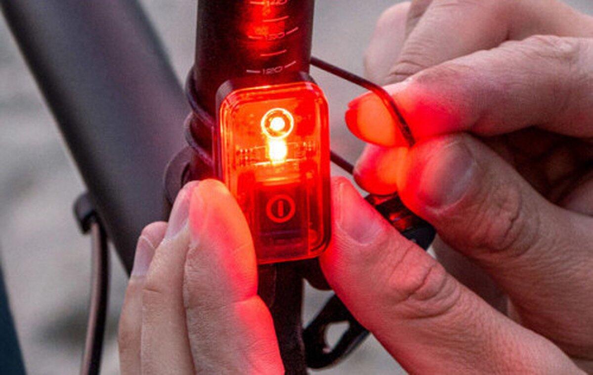 Set illuminazione Busch & Müller VDO Eco Light M90 USB + Red Plus USB. 4/5