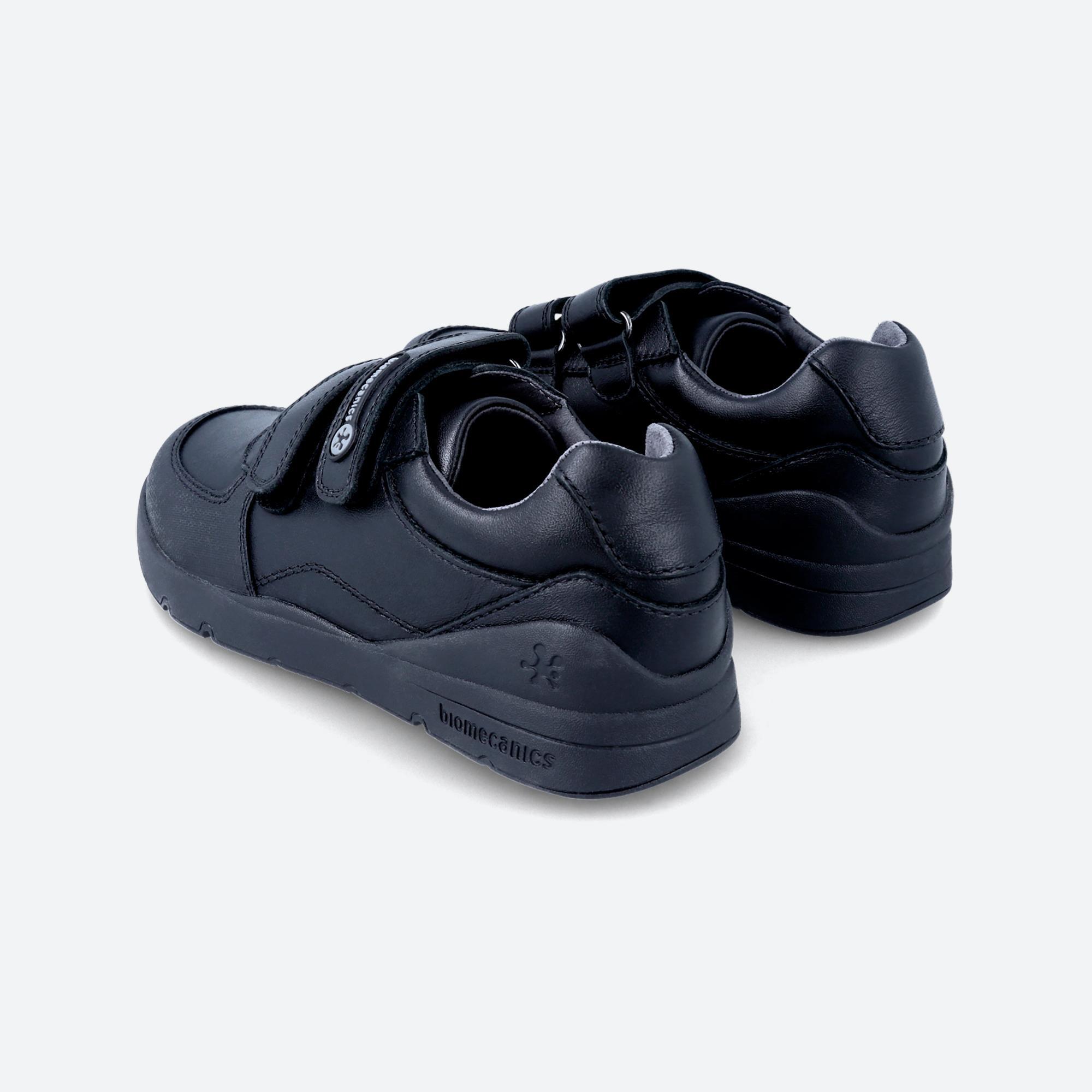 Calçado de Colégio de Menino Biomecanics 231016A em Preto com Velcro 3/5