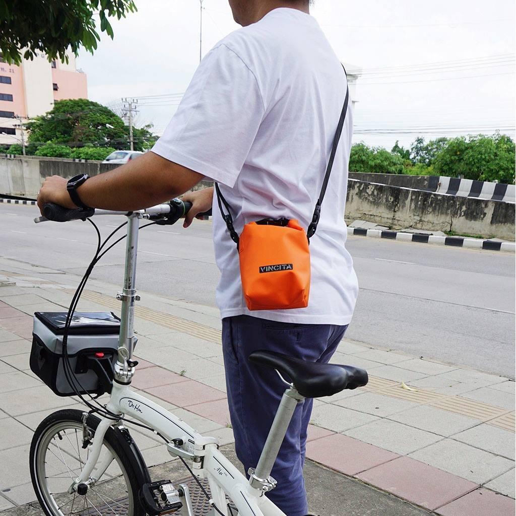 Bolsa sillín impermeable y transportable. 3/3