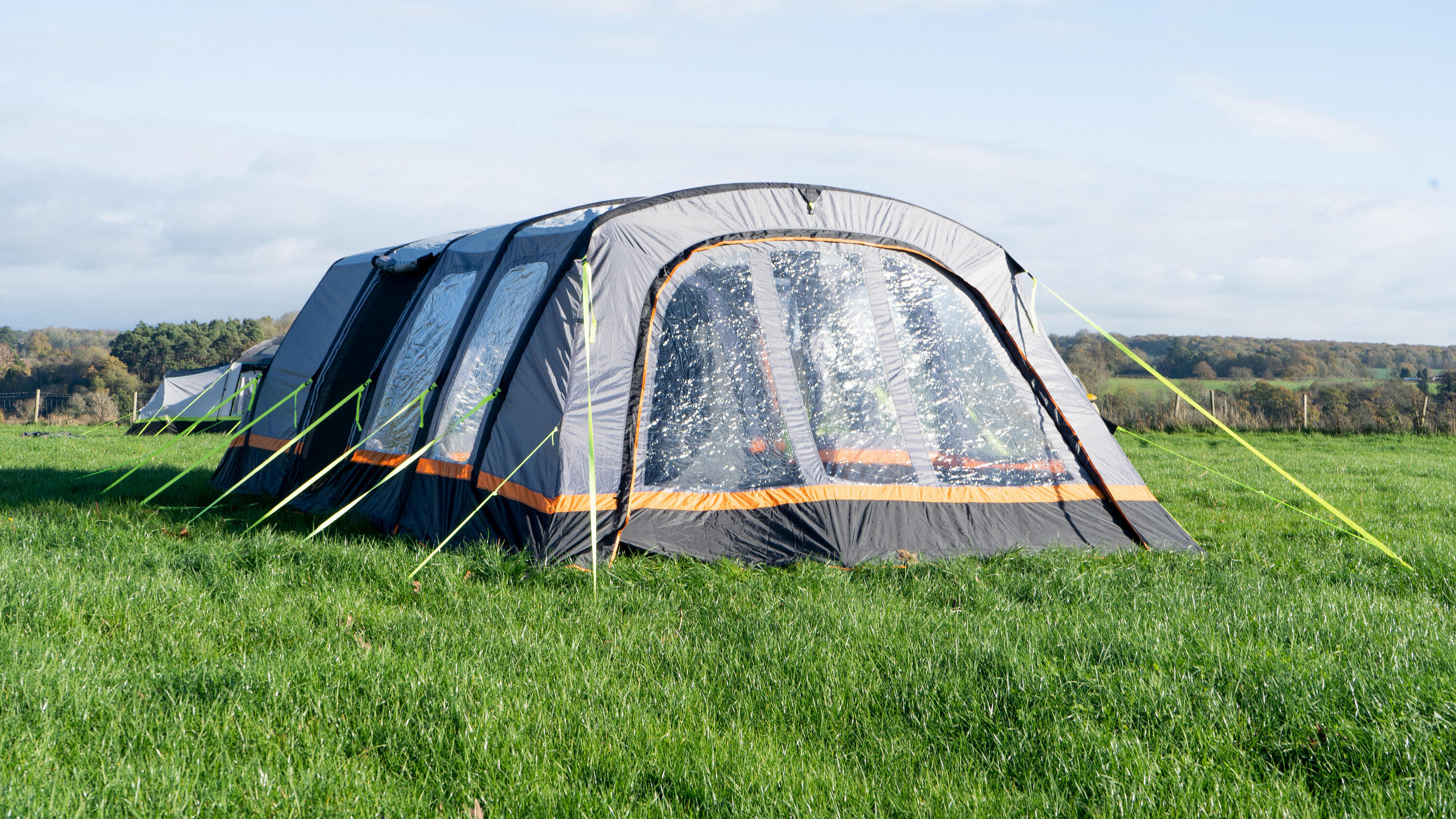 OLPRO Discovery 6 Berth Inflatable Tent 7/7