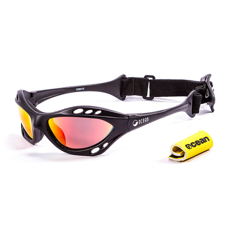 Lunette soleil flottantes sport nautiques OCEAN Cumbuco noir et revo rouge