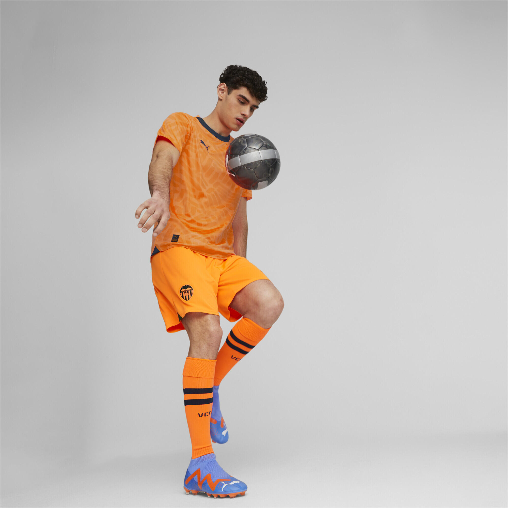 Maillot Third 23/24 Valencia CF Third Homme PUMA Ultra Orange Marine Blue 4/6