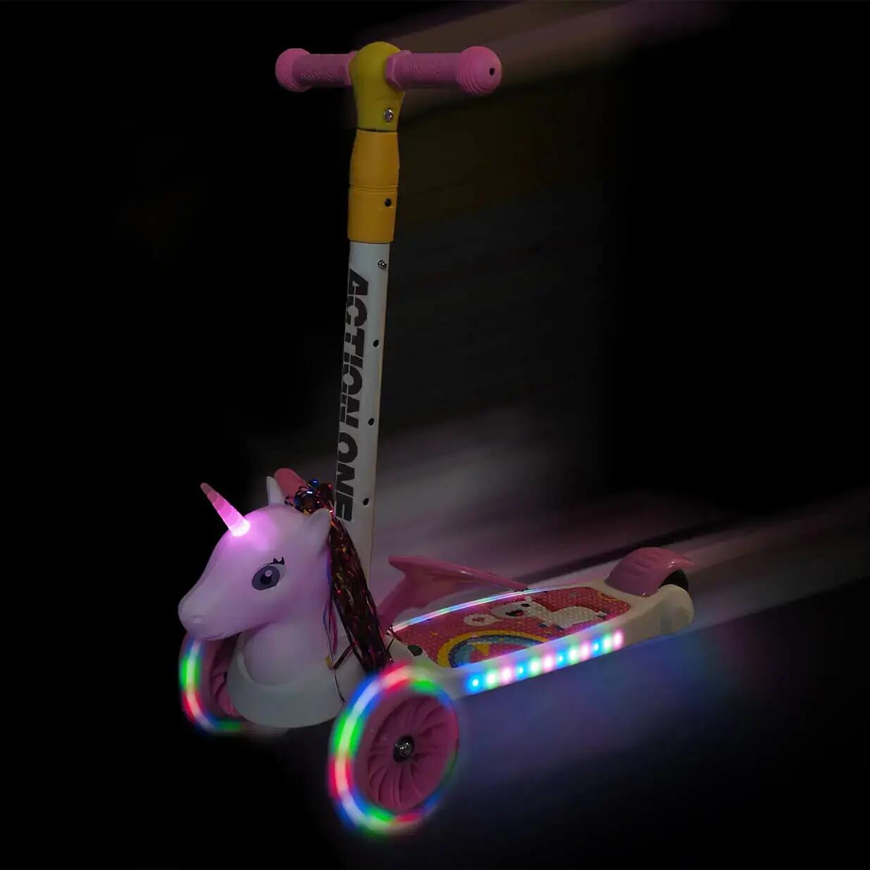Flying Unicorn robogó fényes és széles kerekekkel, rózsaszínű 3/7