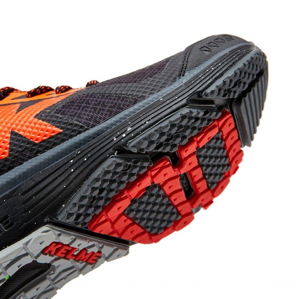 Zapatillas Running Kelme Cushion Travel Unisex En Color Negro 5/5