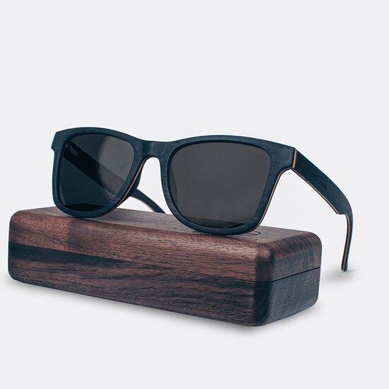 BRISA GAIA premium houten zonnebril walnut wayfarer