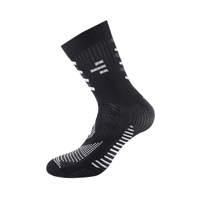 Șosete de fotbal antiderapante negre. Aderență perfectă între picior și pantof.